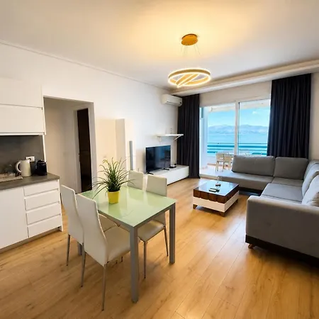 Aquamarine Apartment