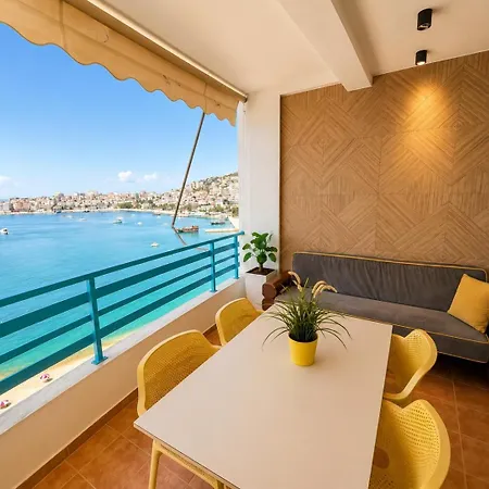 Aquamarine Apartment *