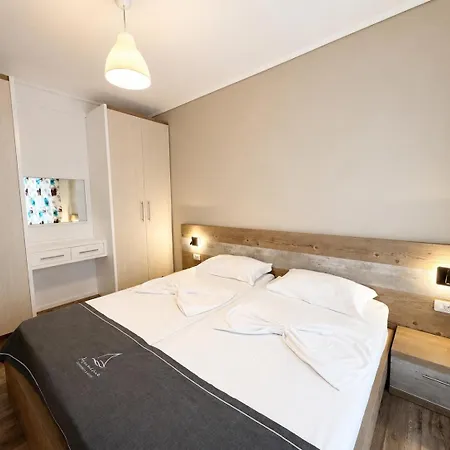 Aquamarine Apartment