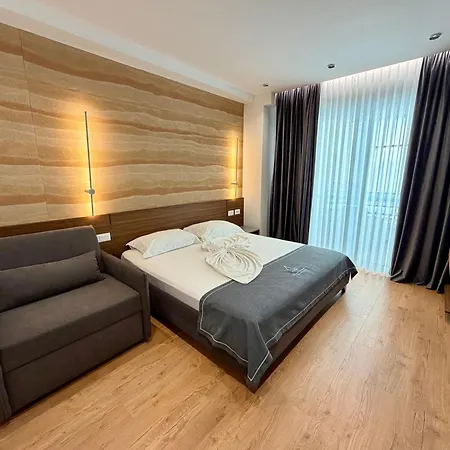 Aquamarine Apartment